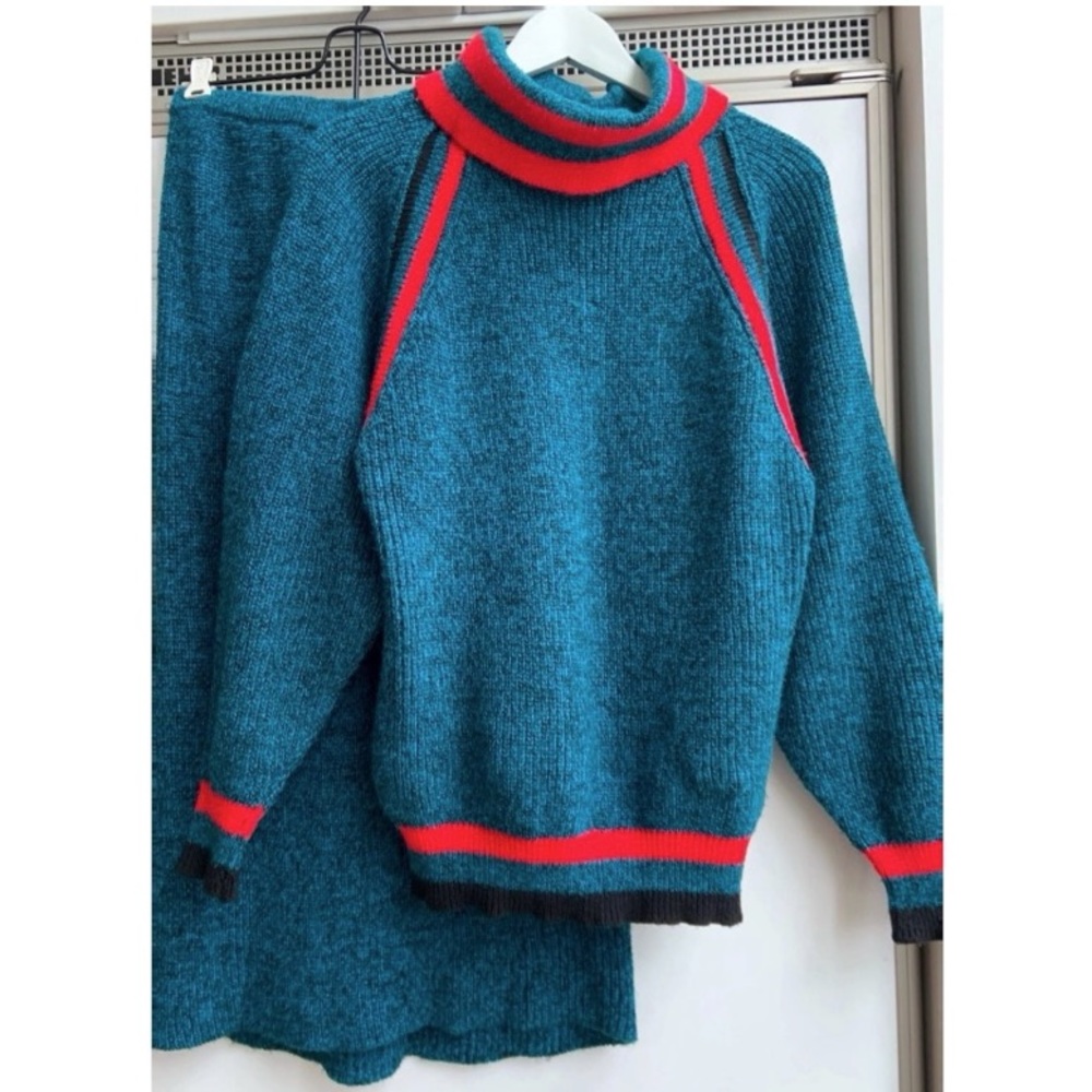 Vintage Skiva Int. Sweater & Skirt Set